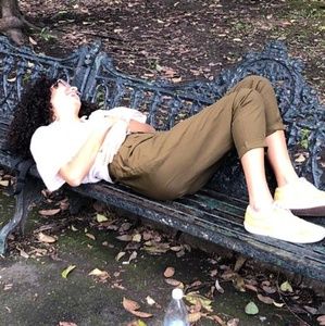 Meet your Posher, April